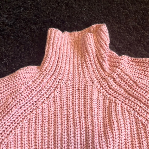 GAP Pink Turtleneck Sweater - Picture 3 of 3